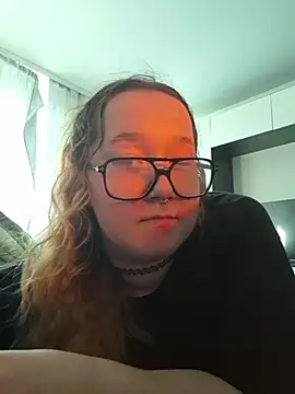 FionaDior Adlı Modelin Canlı XXX Sohbeti
