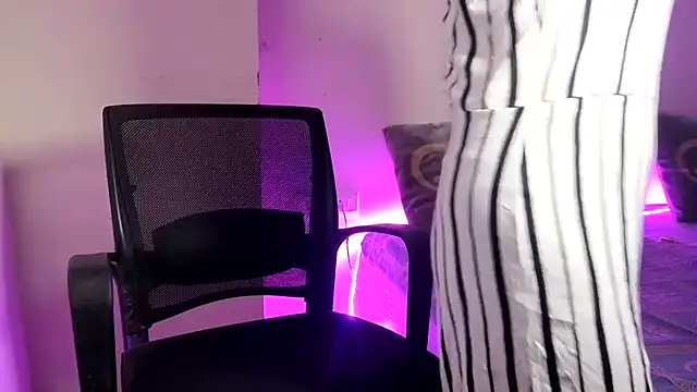 BABY_RANI_ 라이브 XXX 채팅