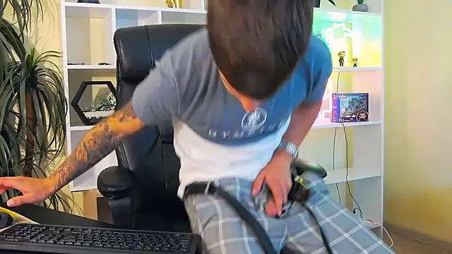 Онлайн чат XXX ThomasEdisonn