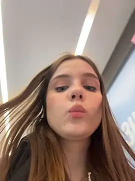 Lunabelle_ Adlı Modelin Canlı XXX Sohbeti