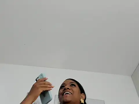 Danna_Diamond_'s Live XXX Chat
