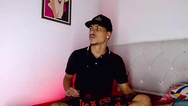 Angel_foxc13 élő XXX-chatje