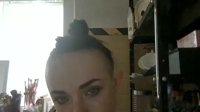دردشة Trinsy_Love الجنسية المباشرة