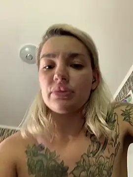 XXX chat uživo modela Sextazy