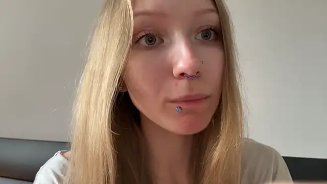 Živý XXX chat BivalentFalloff