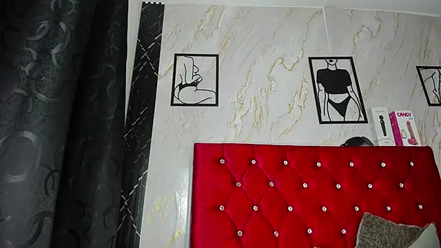 Czat XXX na żywo – Kazsandraa