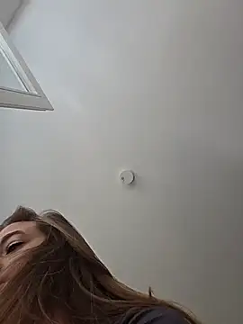 Chat XXX en directo de Luna_Lynn