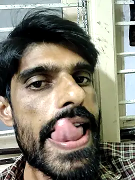 XXX chat uživo modela boy___Hot
