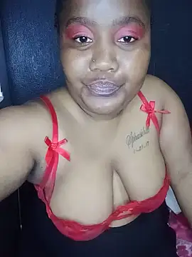 ChubbyMidgetxxx19's Live XXX Chat