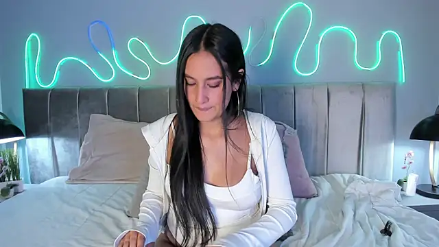 Annie_tish Chat XXX in diretta