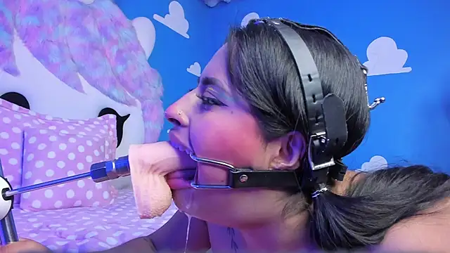 Chat +18 de miss___anya ao vivo