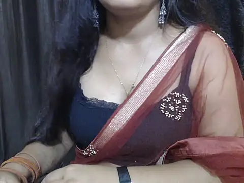 Kudi_Kiyara Chat XXX in diretta