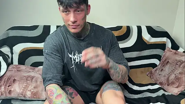 Anubisgods élő XXX-chatje
