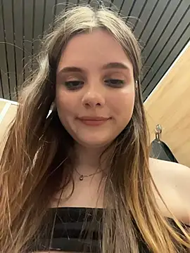 Chat XXX en directo de Lunabelle_
