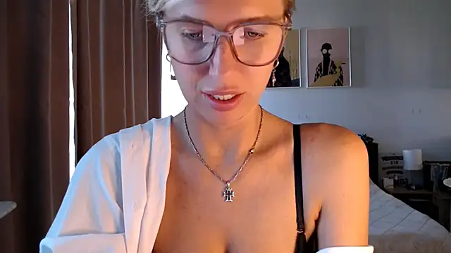 Chat XXX en directo de VivianCoke