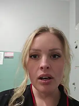 Bridgette03 XXX чат на живо