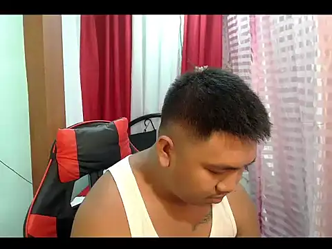 davidhotdesire 即時 XXX 聊天
