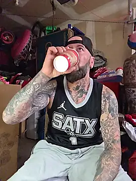 Beardedtattoodn Live XXX chat
