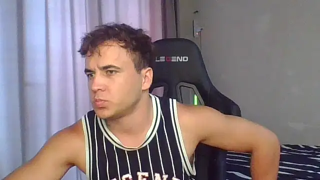 Denis_sport's Live XXX Chat
