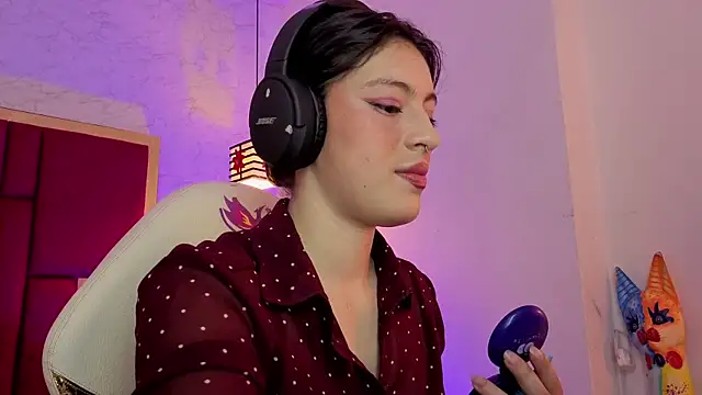moon_winyn Live XXX chat