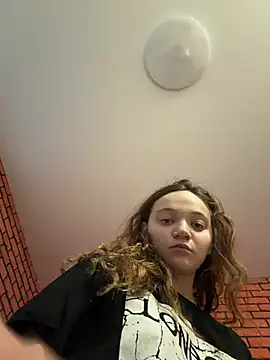 Chat +18 de TheYourL ao vivo