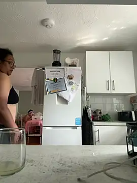 vanilla_chocolate23 Show in webcam