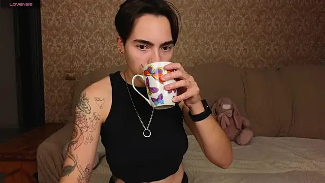 Lilihere_ live XXX chat