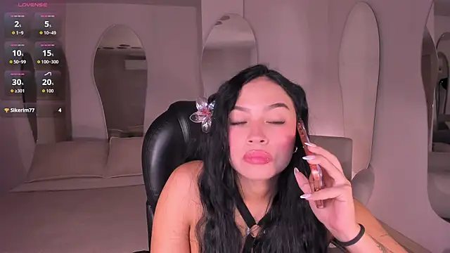 Chat XXX en directo de MollyJones_