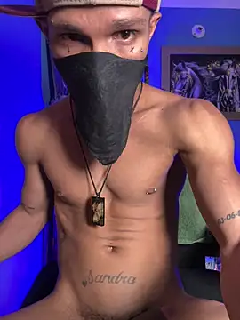 Chat XXX en directo de CRAZY-BOY99