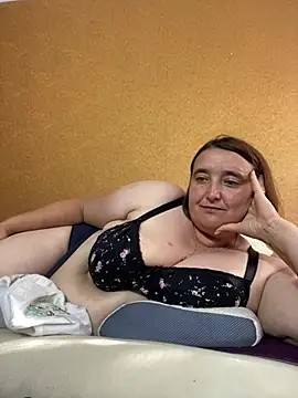 Chat +18 de LiluHot ao vivo