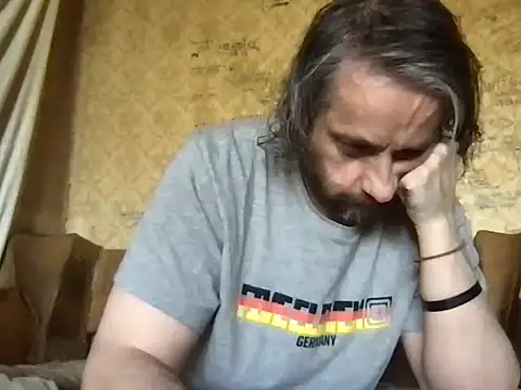 -TrafoX3-'s Live XXX Chat