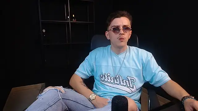 FelixStarkkのライブXXXチャット