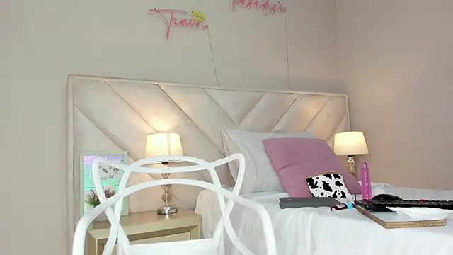 دردشة hannah__stp الجنسية المباشرة