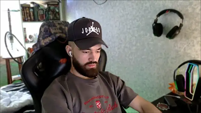 Chat +18 de _Serious_Man ao vivo