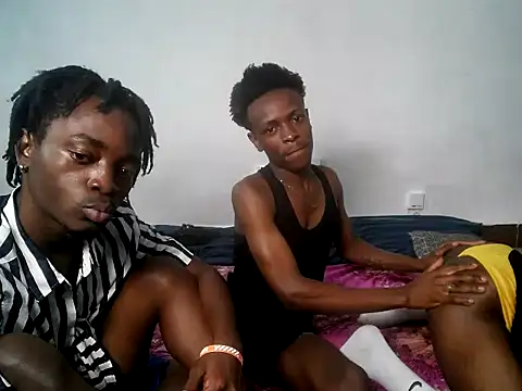 Chat XXX en directo de threemanias