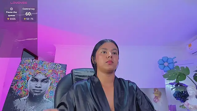 Chatroom XXX en direct de JANYLOVE__
