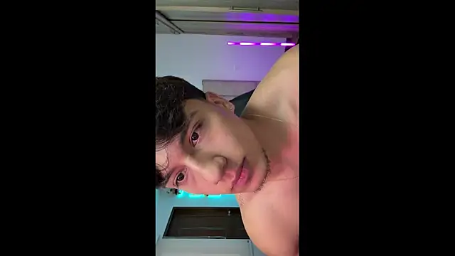 CHRIS_MORGAN1 Chat XXX live
