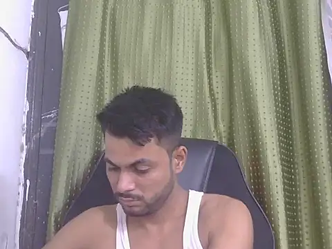 Stubborndesiboy – Live XXX-chat