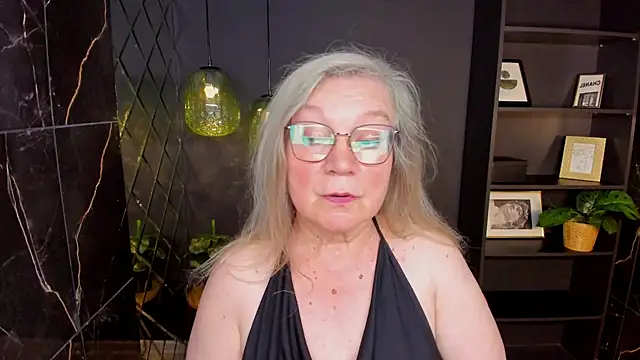 NataliMellow Chat XXX in diretta