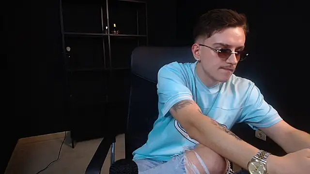 FelixStarkk élő XXX-chatje