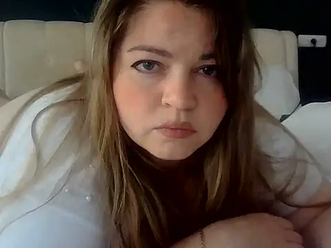 XXX chat uživo modela cute__cherry