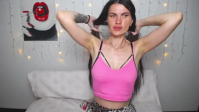 MilaLoona – Naživo XXX chat