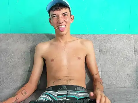 MaikolOrtizz live XXX chat