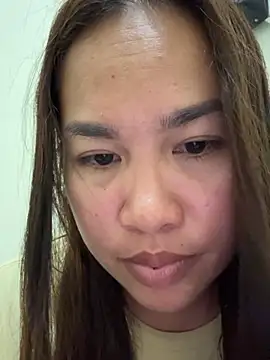 Chat +18 de Ponthip ao vivo