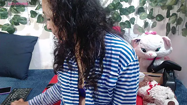 ariana_sanz1n Live XXX chat