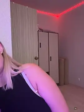 XXX chat uživo modela KimEvanss