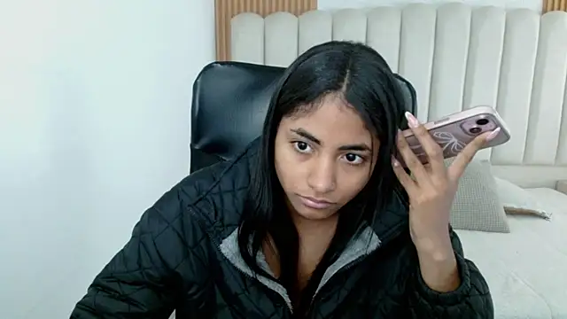 XXX chat uživo modela shaneelle