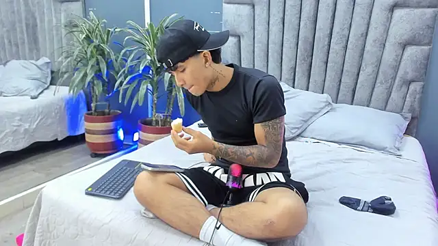 Онлайн чат XXX Ruslan_marcel