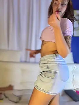 Chat XXX ao vivo de LeylaKnox