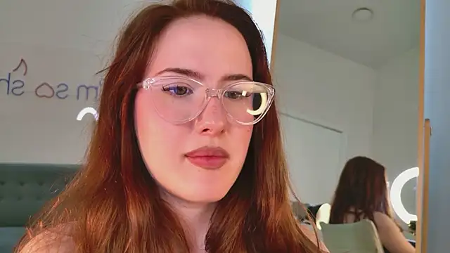 ChloeAster's Live XXX Chat